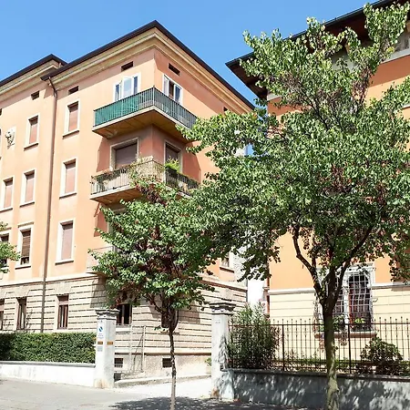 Casa Myriam Veronaforent アパート